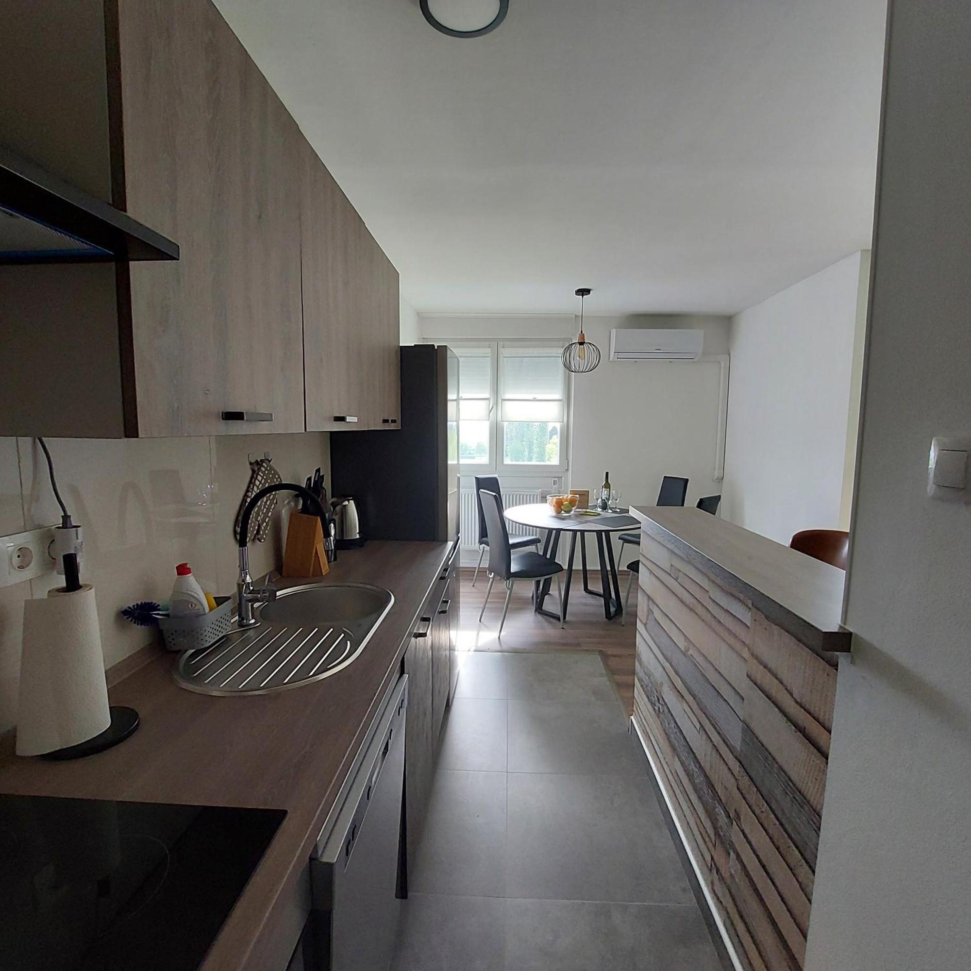 קארלובץ Apartman Ela מראה חיצוני תמונה